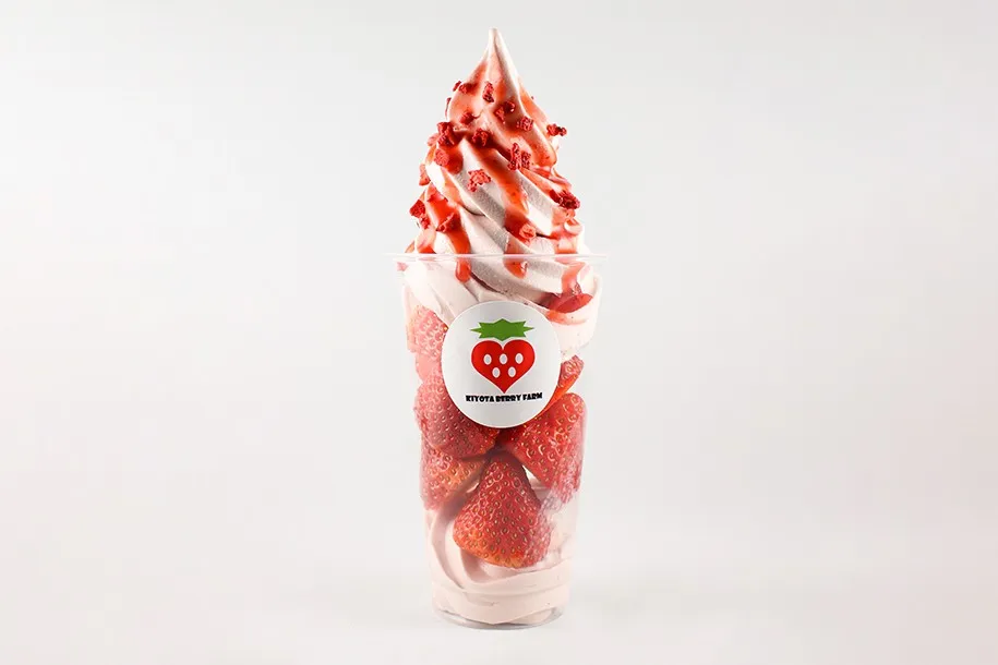 ＜きよたベリーファーム＞生いちごパフェ