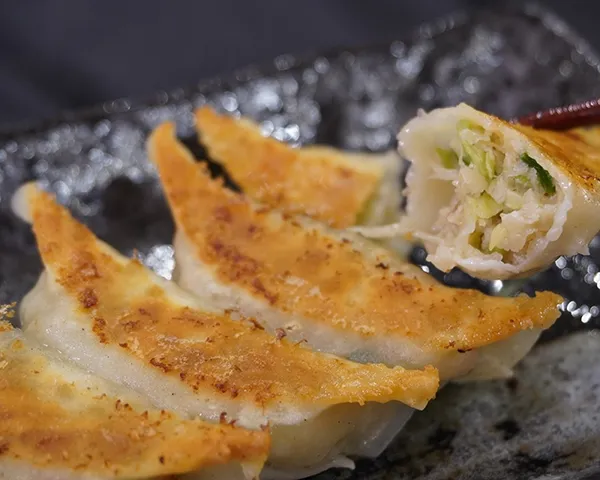 ＜うまいもん空海＞遠州浜松餃子（焼き）