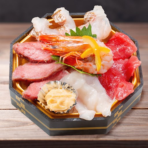 ＜海鮮特急レーン寿司じじや＞"くまもとモン" 豪華5種お重仕立て