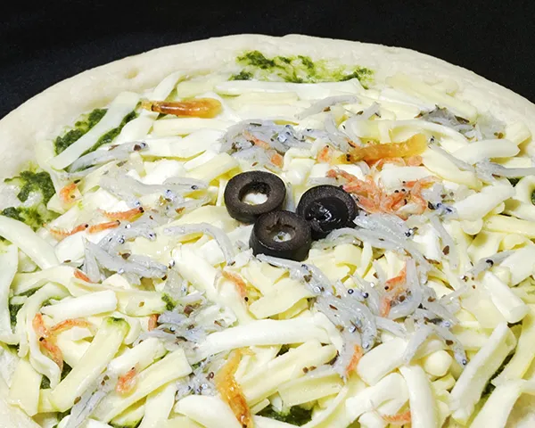 ＜トミーズピザ＞シラスのジェノベーゼ