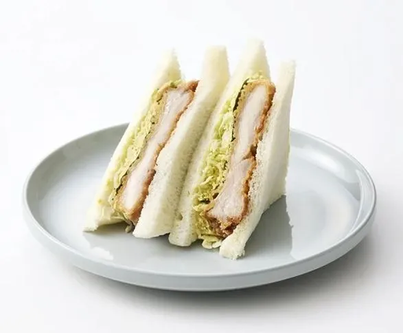 ＜メルヘン＞にごり酢のチキン南蛮サンド