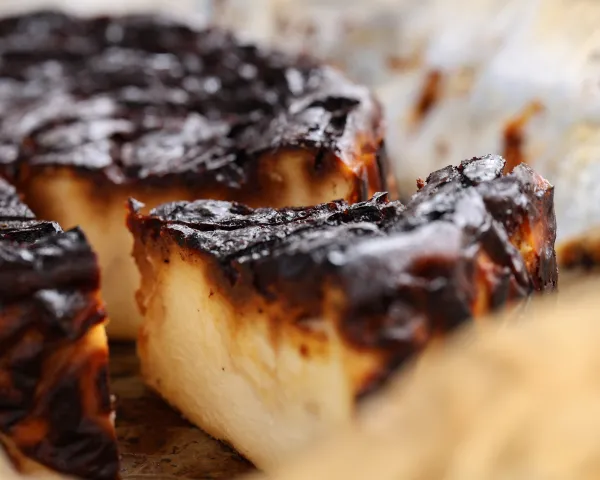 ＜NOBODAstore＞バスクチーズケーキ