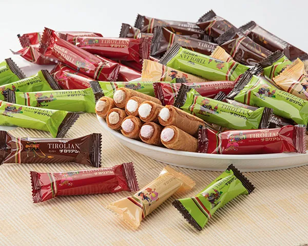 ＜千鳥屋（千鳥饅頭総本舗）＞チロリアン