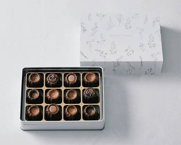 ＜COMME PARIS＞Première（プルミエール）